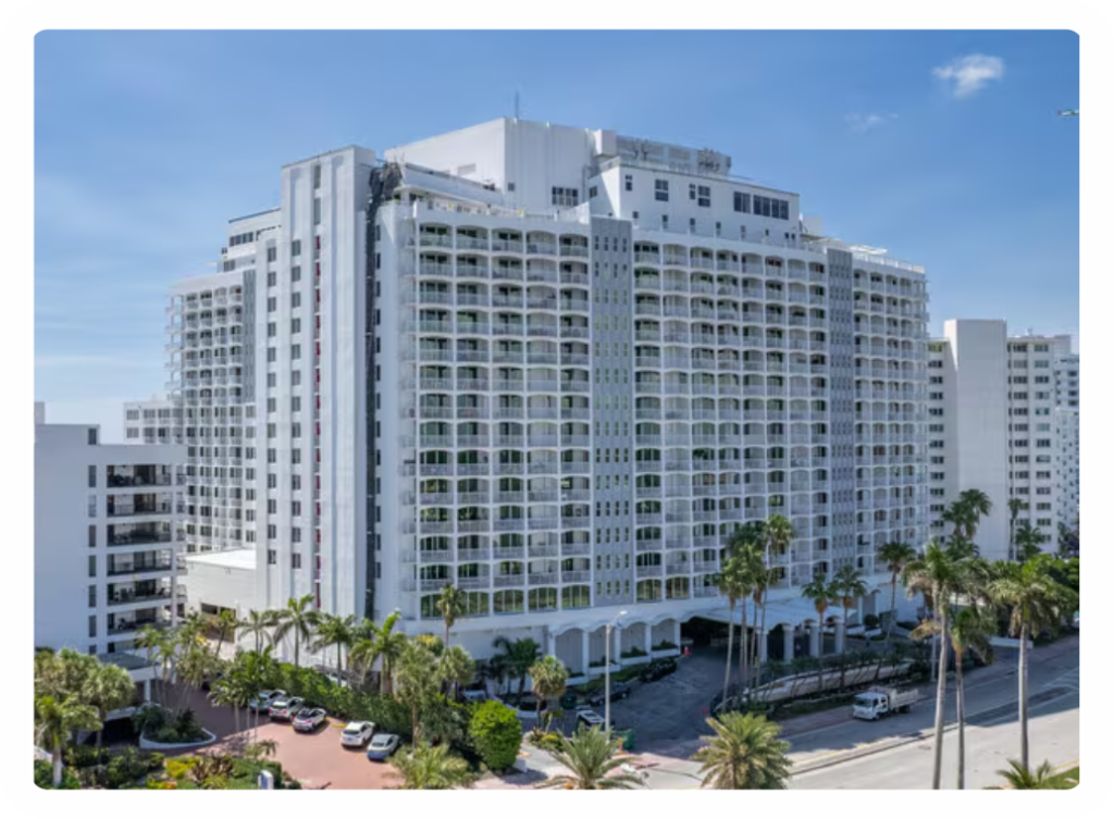 Carriage House Condominium - Miami Beach - photo 1