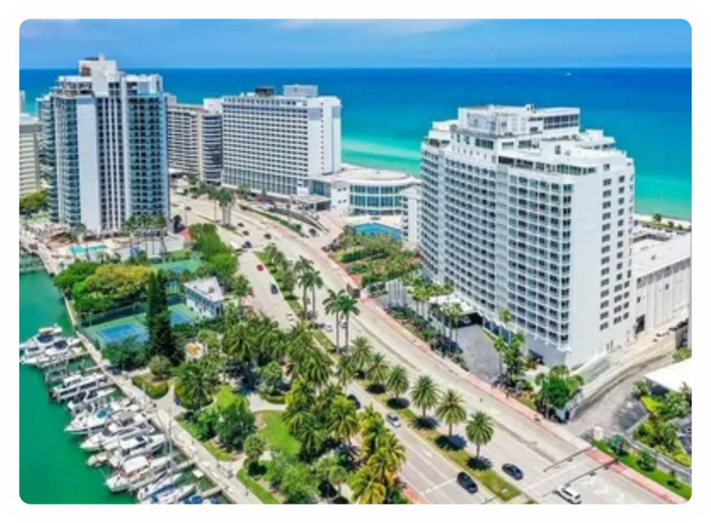 Carriage House Condominium - Miami Beach - photo 2